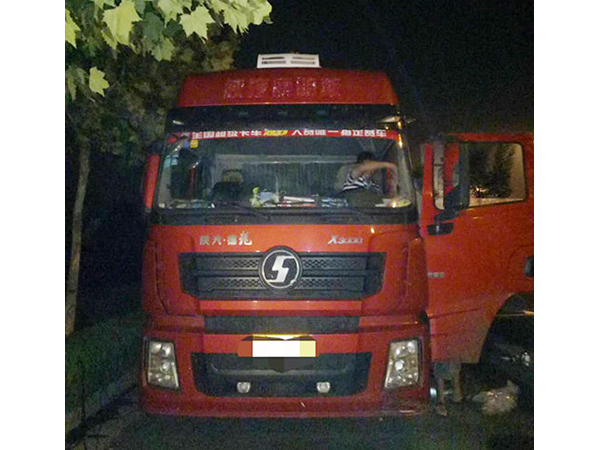 陜汽德隆加裝空調(diào)